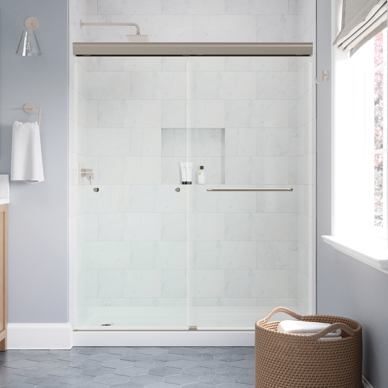 60" Shower / Clear / Brushed Nickel (Shower Door)