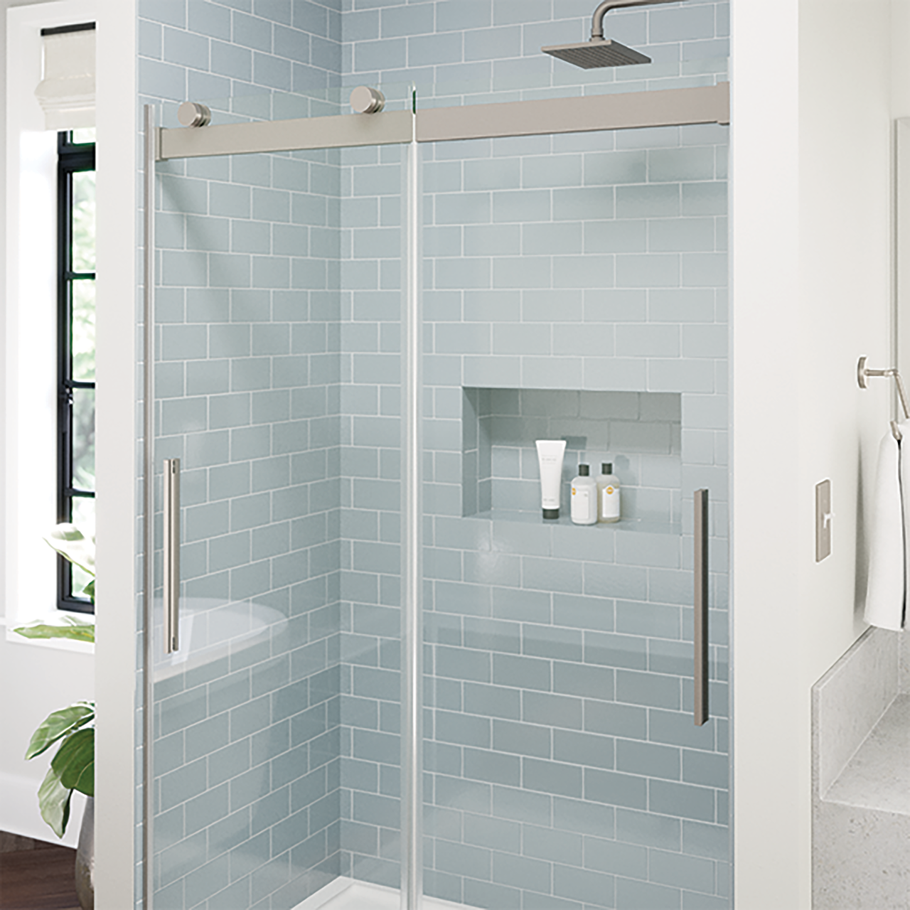 60" Shower / Clear / Brushed Nickel (Shower Door)